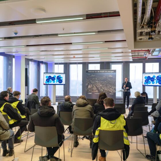 Jahrespressekonferenz 2023 der HafenCity Hamburg GmbH vor Publikum